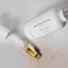Czy po serum z retinolem nakładać krem? Kluczowe zasady pielęgnacji skóry